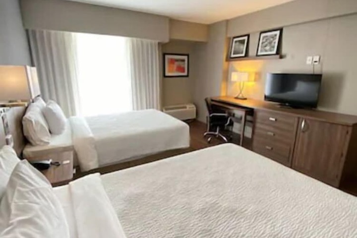Room 13 of 75