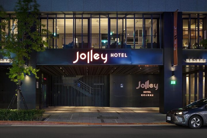 Hotel 65 of 66