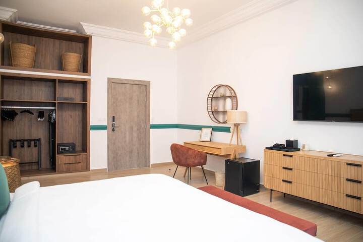 Room 17 of 53