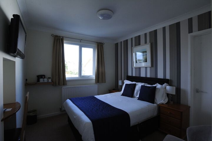 Room 28 of 131