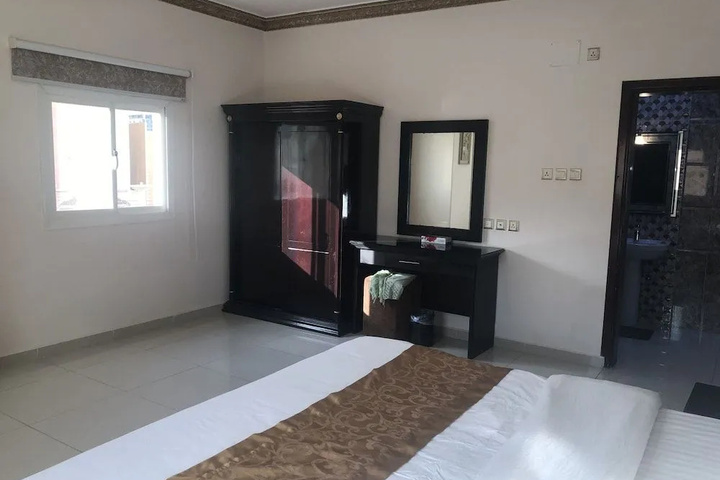 Room 3 of 13