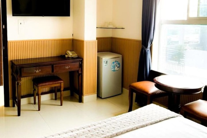Room 16 of 50