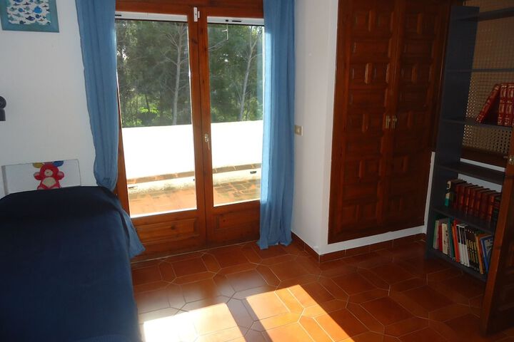 Room 3 of 47