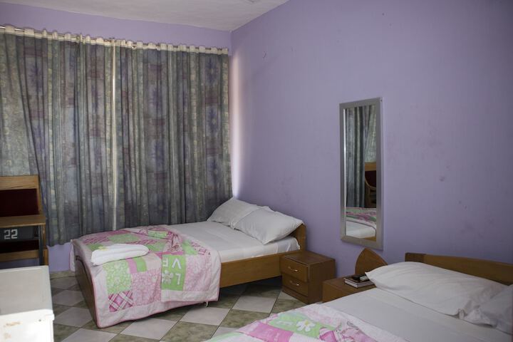 Room 9 of 17