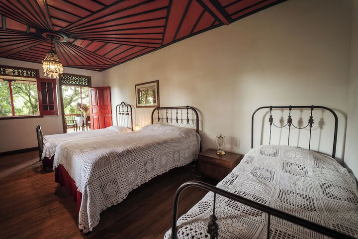 Room 3 of 34
