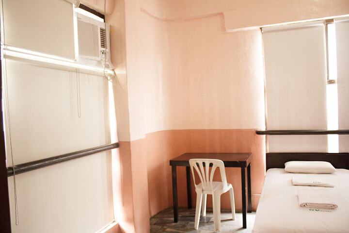 Room 15 of 31