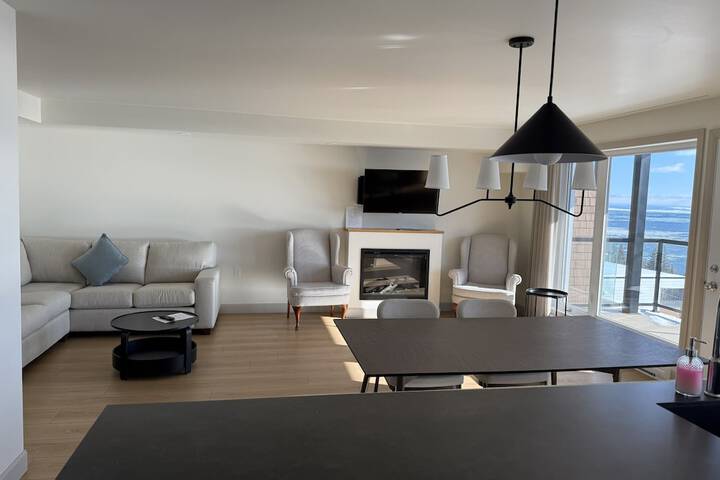 Room 30 of 48