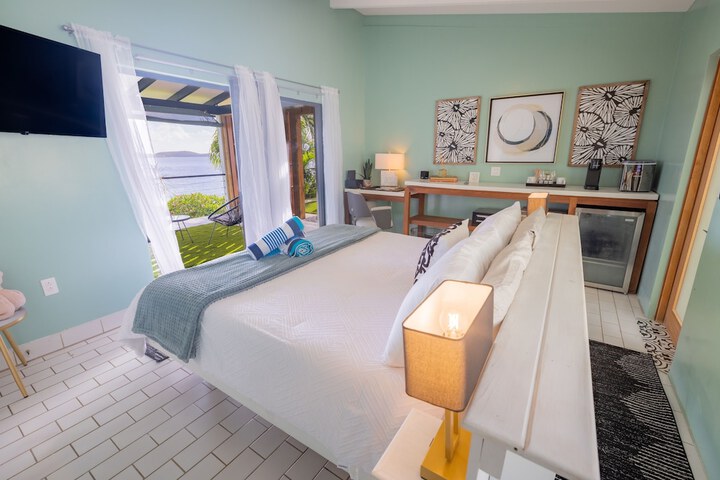 Room 4 of 24