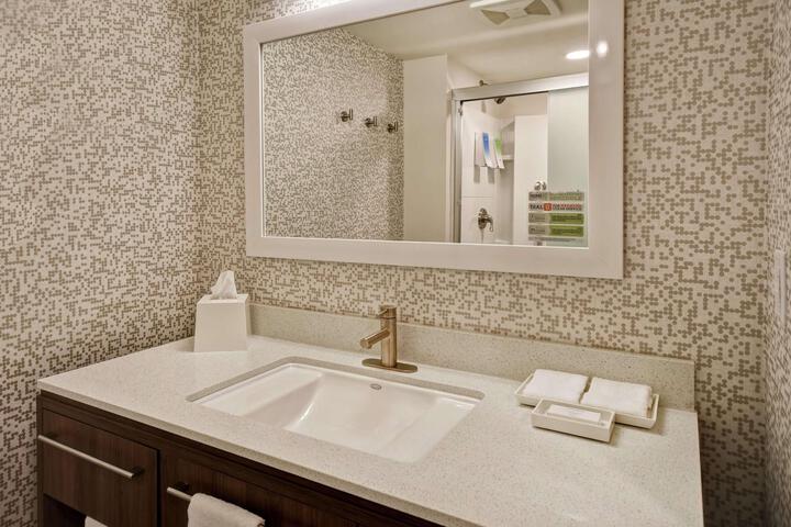 1 King Bed Studio Suite (14 of 22)