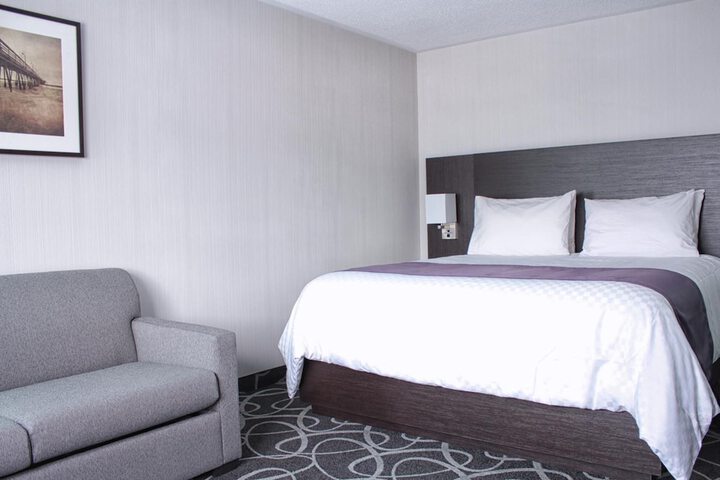Room 7 of 22