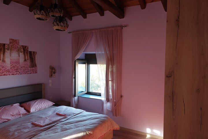 Room 5 of 20