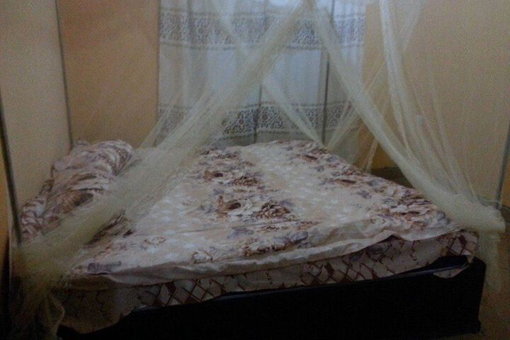 Room 2 of 4
