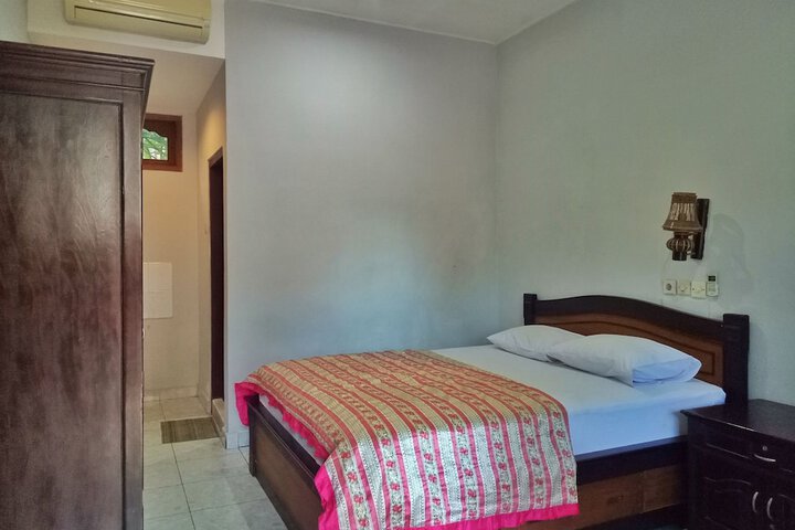 Room 5 of 61