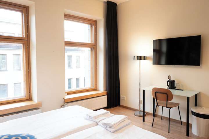 Room 46 of 93