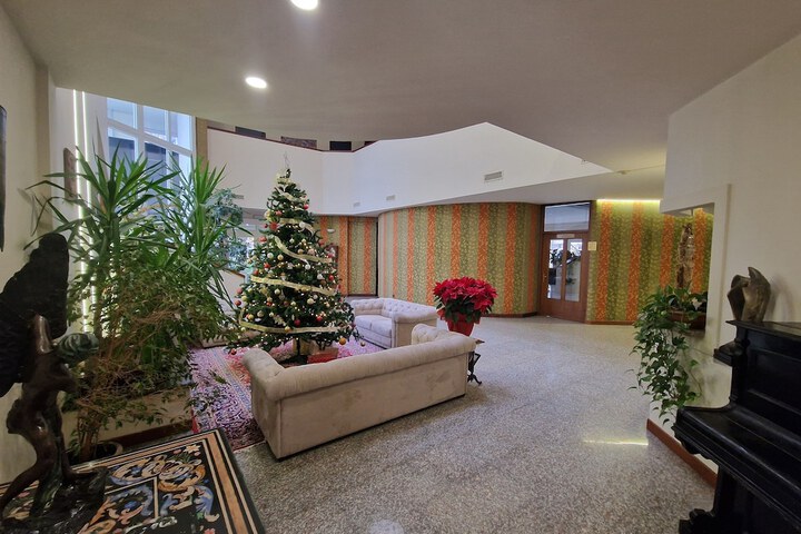 Hotel Interior 6 of 40
