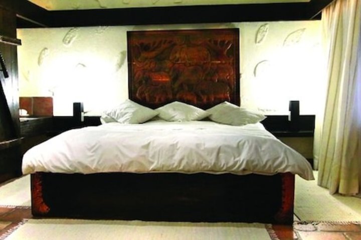 Room 3 of 40