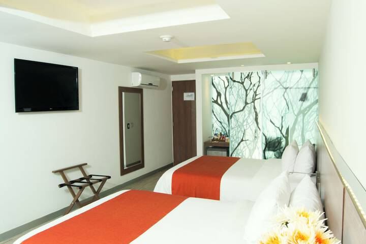 Room 15 of 83
