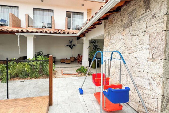 Pool 78 of 108