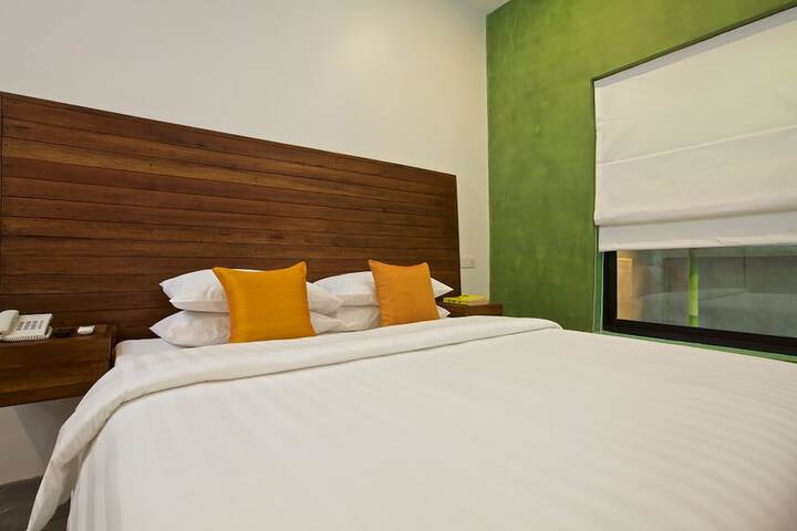 Room 13 of 79