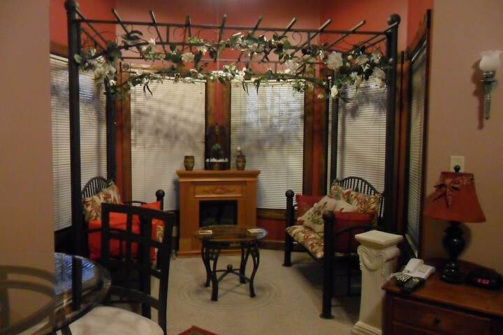 Room 16 of 48
