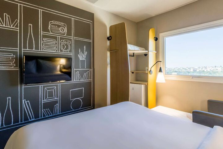 Room 8 of 26