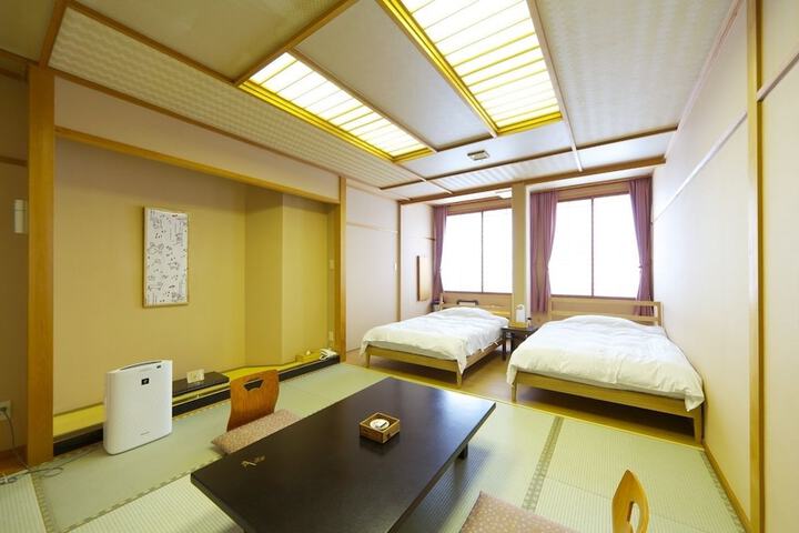Room 5 of 30