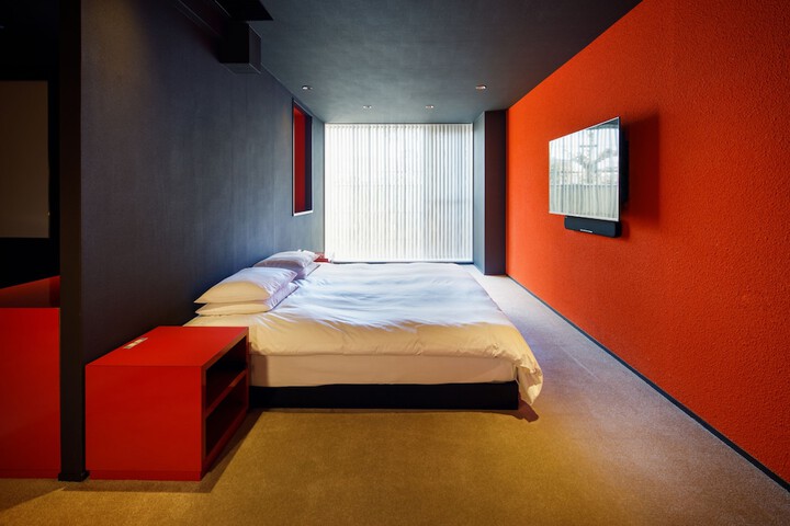 Room 18 of 89