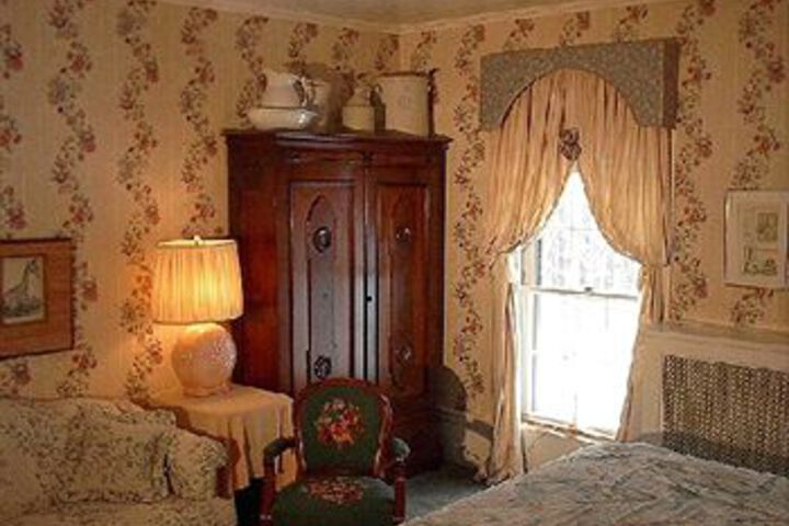 Room 16 of 39