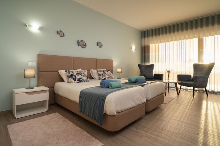 Room 4 of 79