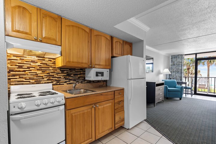 1 Bedroom Deluxe Murphy Bed 2 Queen Beds Partial Ocean View (15 of 24)