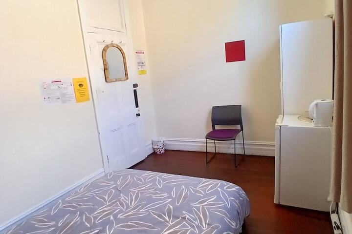 Room 22 of 52