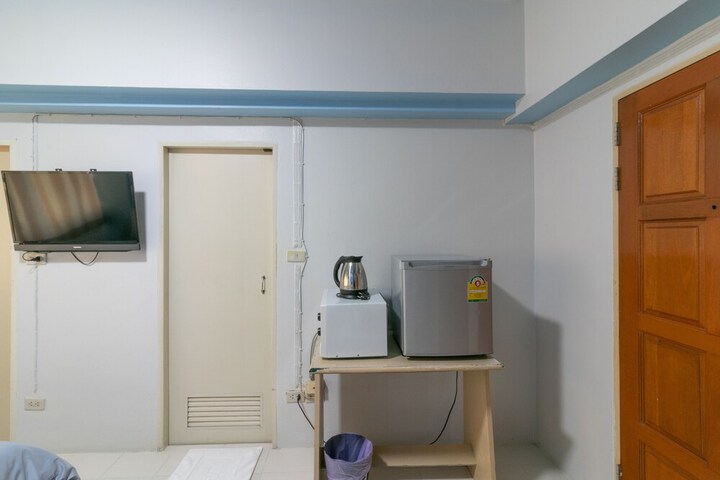 Room 9 of 21