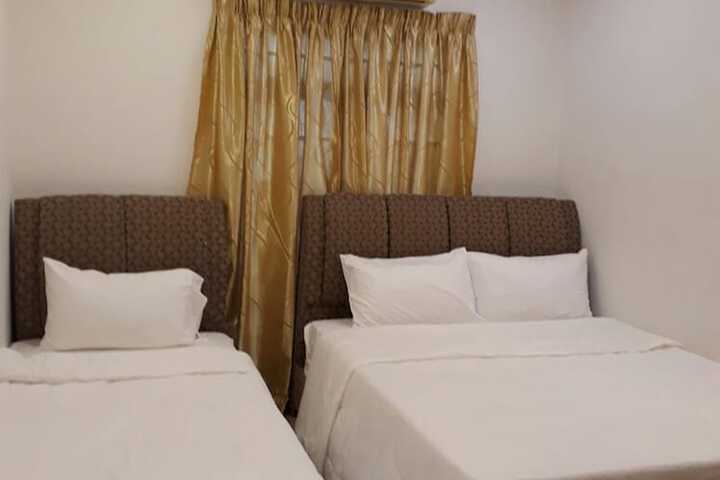 Room 4 of 49