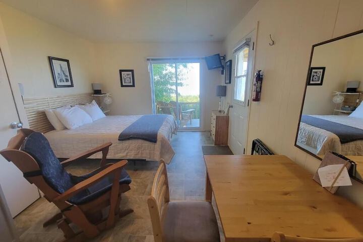 Room 8 of 68