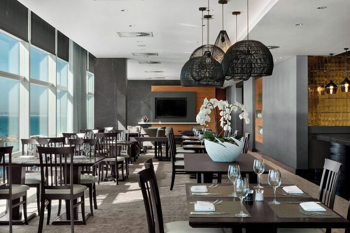 Dining 74 of 143