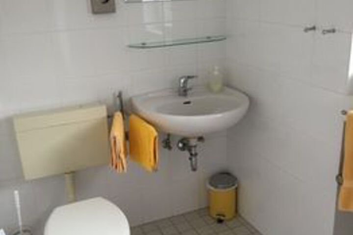 Room 3 of 26