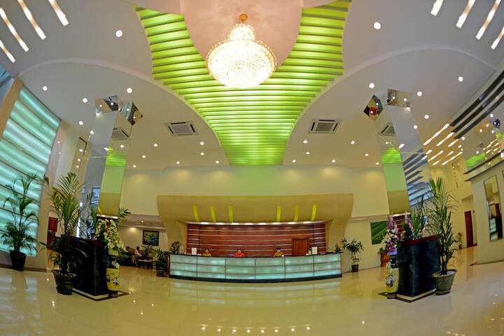 Guest Lobby