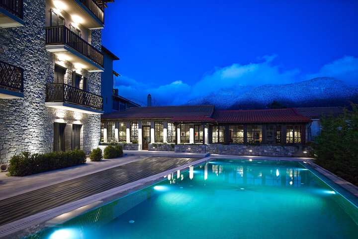 Art Mainalon Hotel