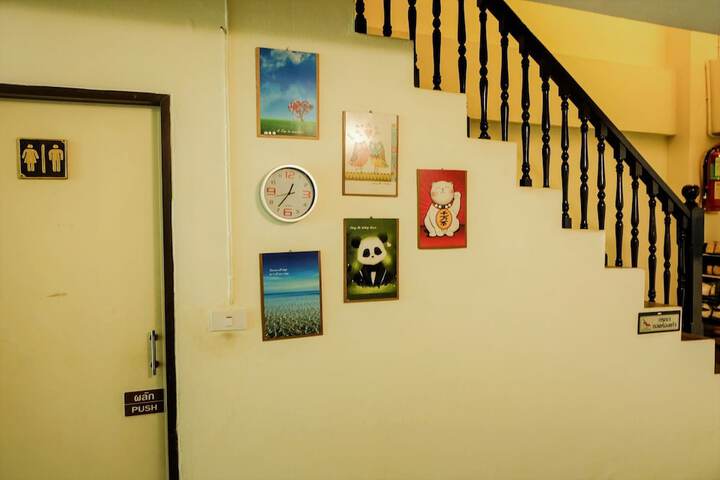 Ballroom/Hall 65 of 88