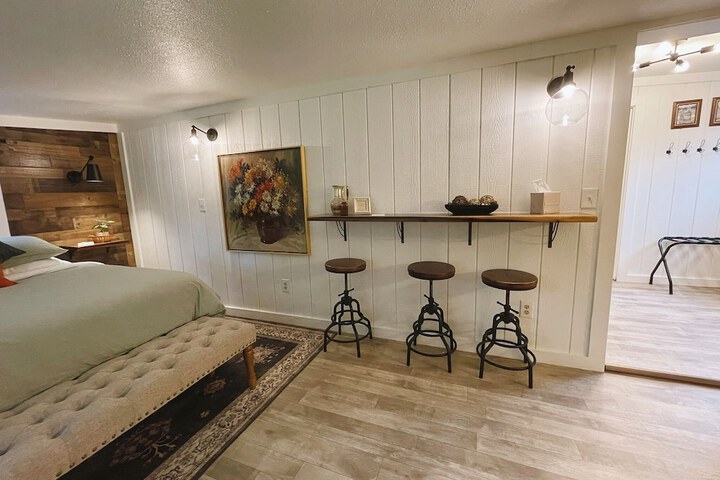 Room 27 of 70