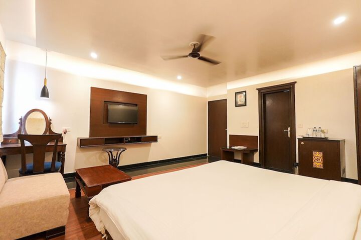 Room 20 of 62