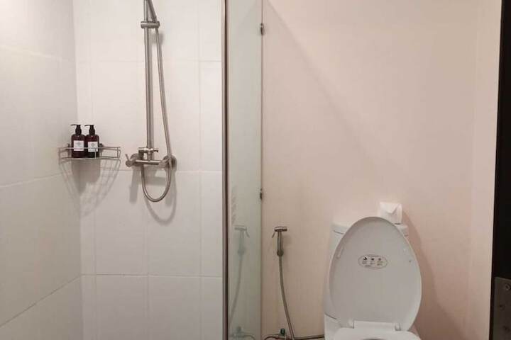 Room 45 of 71