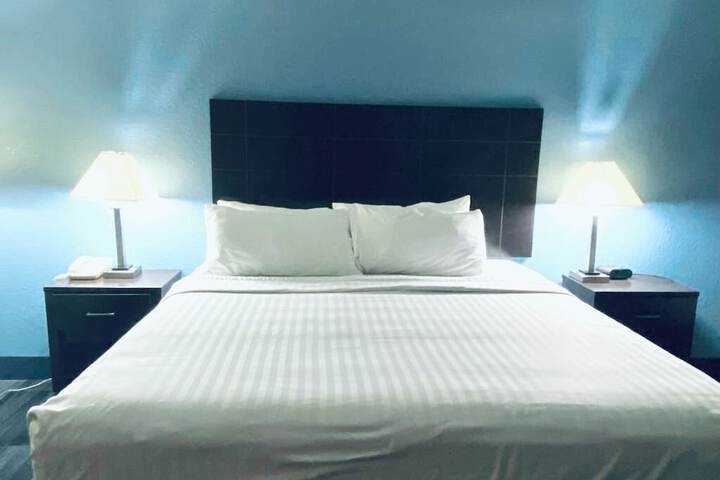 Room 9 of 52