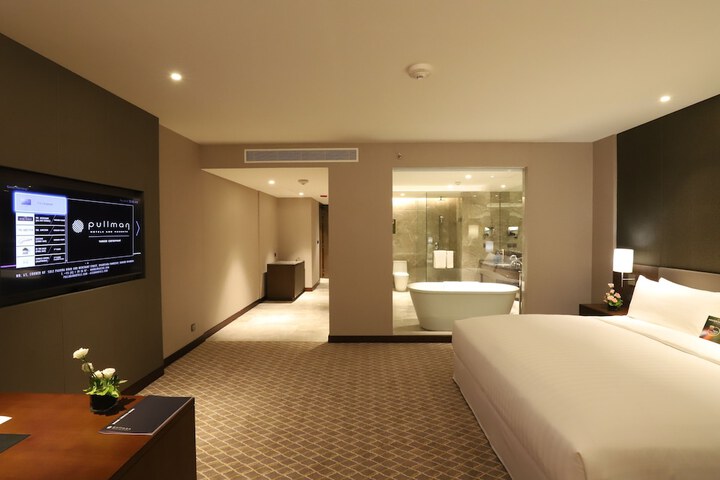 Room 40 of 113
