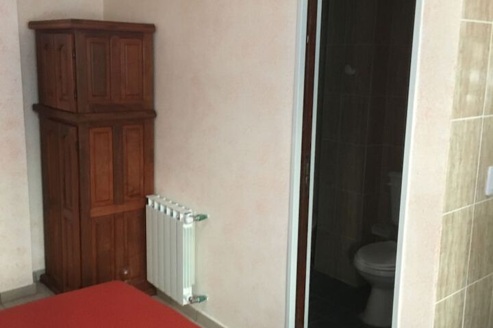 Room 11 of 44