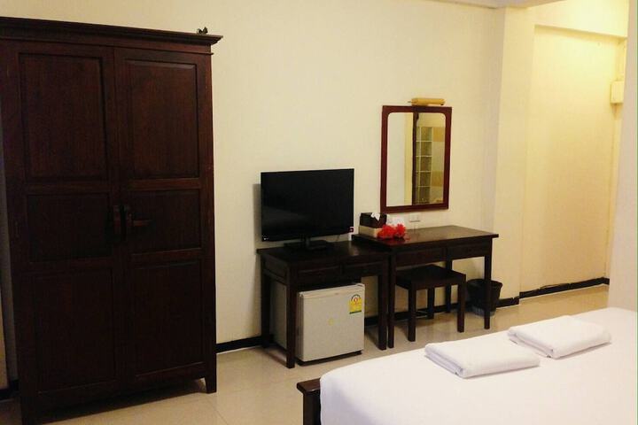Room 14 of 24