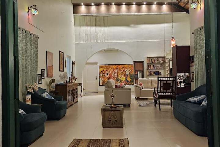 Room 5 of 27