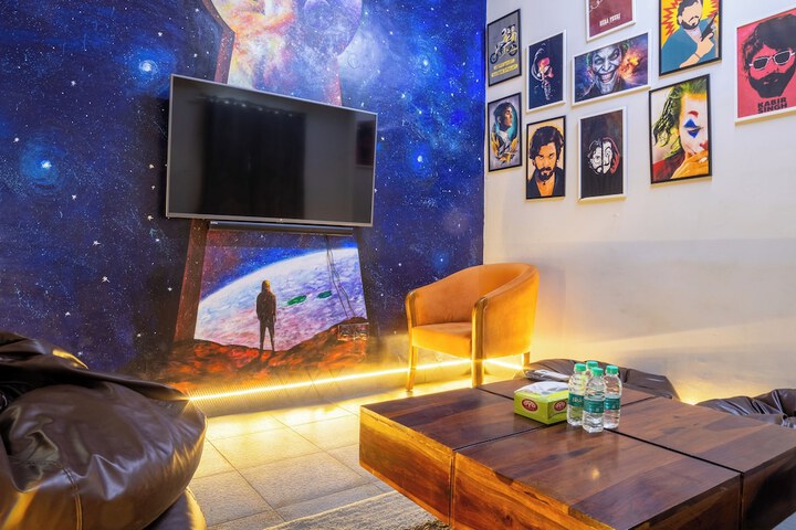 Room 16 of 39