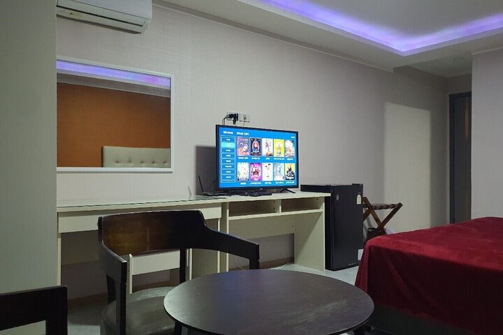 Room 21 of 116