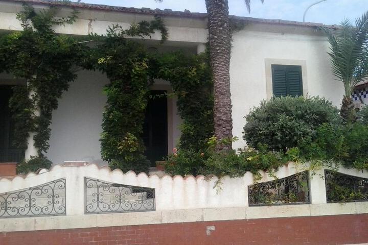 Casa del Glicine